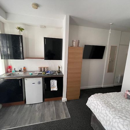 Bv Comfy Budget Studio At Quebec Street Bradford Bradford  Eksteriør bilde