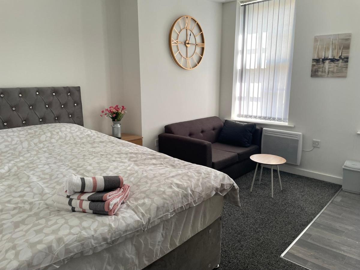 Bv Comfy Budget Studio At Quebec Street Bradford Bradford  Eksteriør bilde