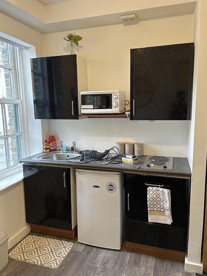 Bv Comfy Budget Studio At Quebec Street Bradford Bradford  Eksteriør bilde
